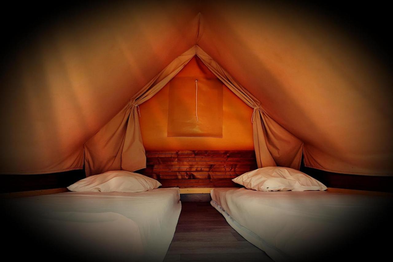 Virignin Les Lodges De La Viarhona - Tentes Lodges מראה חיצוני תמונה